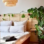 Greenbnbs: Cozy Urban Jungle In The City Centre
