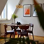 Greenbnbs: Cozy Urban Jungle In The City Centre